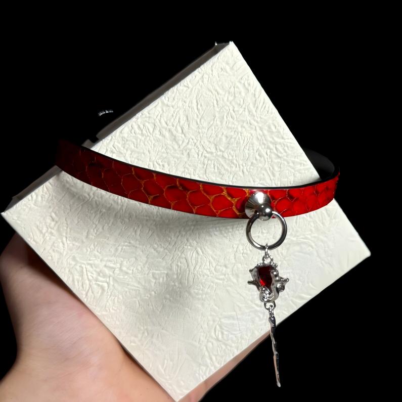 Silver pendant snake skin collar(pure handcraft)