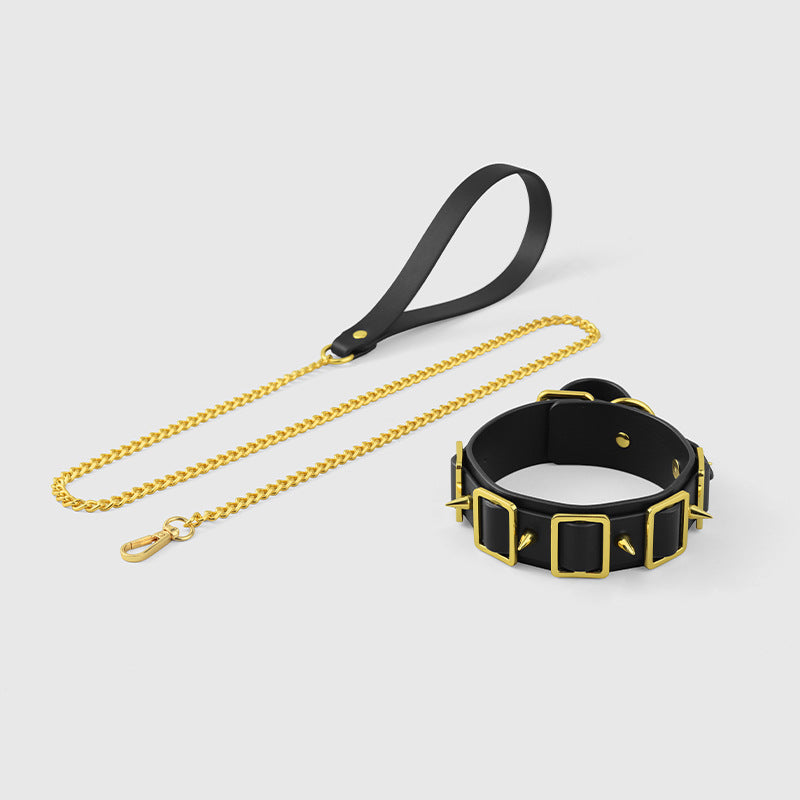 Rivet leather collar set