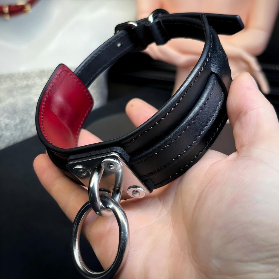 O-ring Cowhide Bondage Collar (Pure Handcraft)