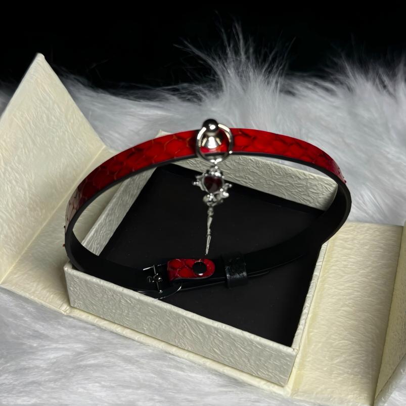 Silver Pendant Snake Skin Collar(Pure Handcraft)