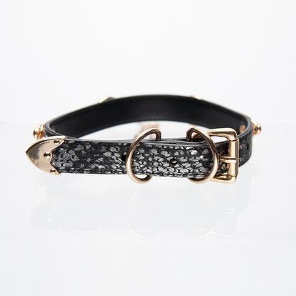 Heart Shape Ring Snake Skin Texture Collar